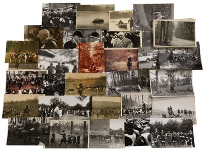 plusieurs vieilles photographies en noir et blanc représentant des hommes et des femmes en uniforme militaire