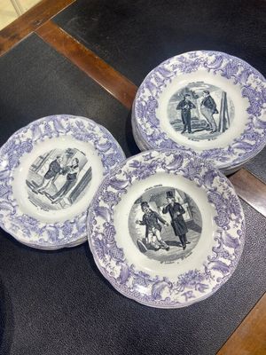 Assiettes à desserte en faïence fine à décor humoristique