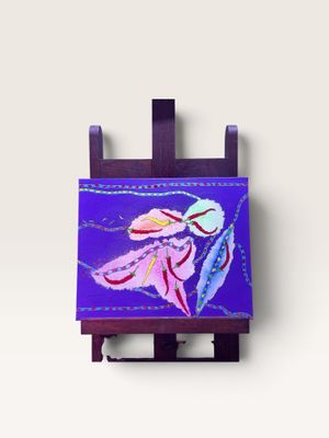 tableau représentant une peinture violette et bleue posée sur un chevalet en bois contre un mur blanc