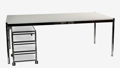 an image of a desk with a ladder on top of it