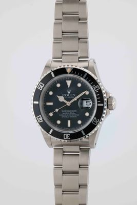 ROLEX Submariner Réf : 16610 Vers : 1990.