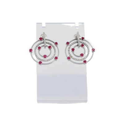 une paire de boucles d'oreilles en rubis et diamants
