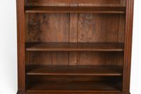 BIBLIOTHEQUE en noyer, montant cannelés. (photo 4)