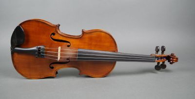 Violon Mirecourt, étiquette "Instruments de musique Paul Beu…