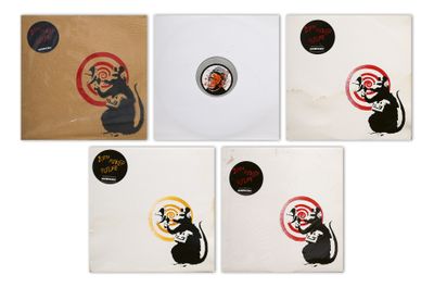 quatre sous-verres ornés d'autocollants représentant un rat et une souris