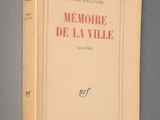 the book cover of memoire de la vie is shown on a gray surface
