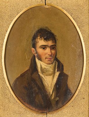 portrait d'un homme vêtu d'un manteau marron et d'une chemise blanche