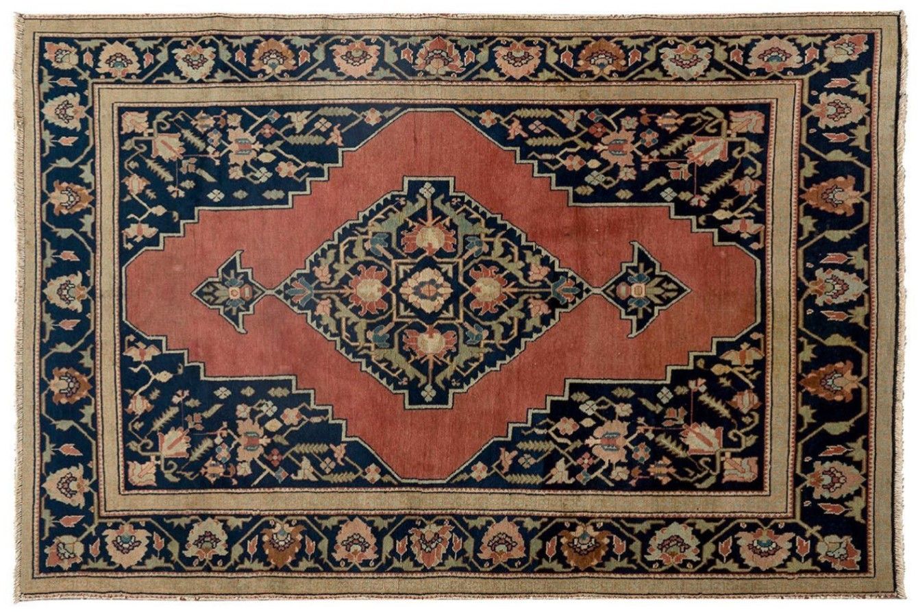 Objets d'art & Curiosités