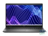 gros plan d'un ordinateur portable sur une surface blanche