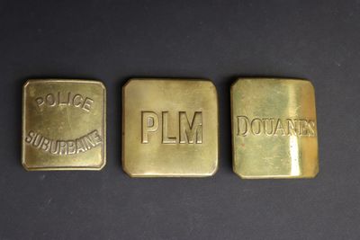 trois types de lingots d'or différents