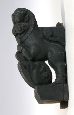 Elément de char en bois très dur et lourd à belle patine som…