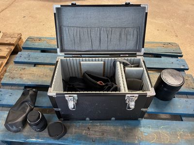 a suitcase that is sitting on top of a pallet