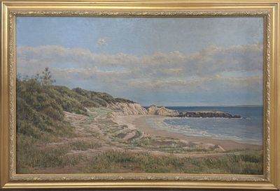 une photo d'un tableau représentant une plage et un plan d'eau