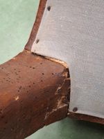 Fauteuil dit "à la reine", en bois mouluré ciré, le dossier … (photo 6)