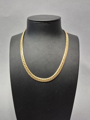 Collier en or jaune 18k 750 millièmes à maille anglaise.