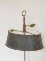 PETITE LAMPE BOUILLOTTE à deux lumières en bronze à motif de… (photo 3)