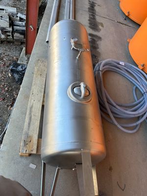 M42: réservoir inox Omega Air 10 bar, 300L de 2023, pour flu…