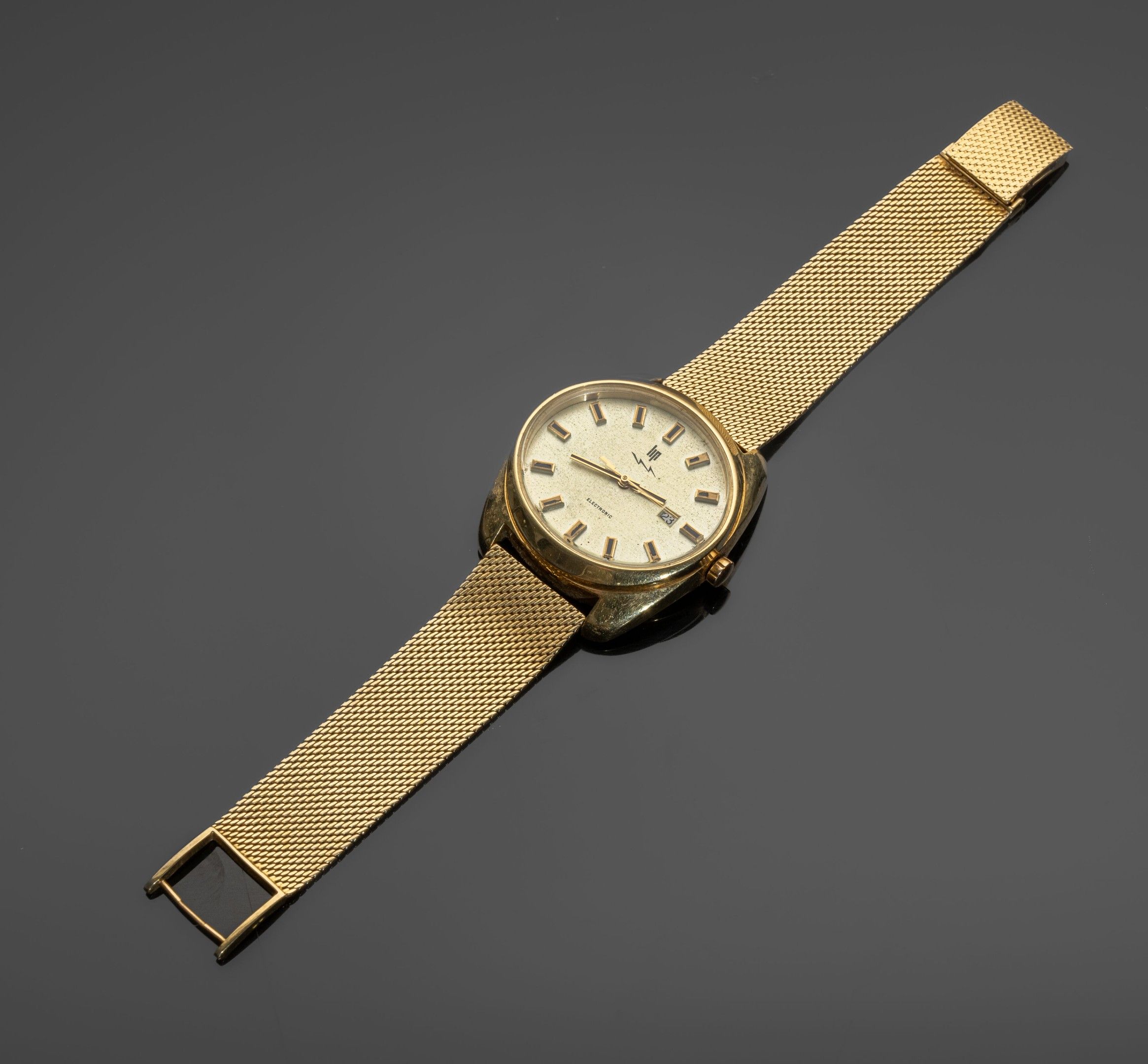 Objets d'art & Curiosités