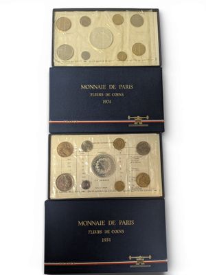 DEUX COFFRETS de la MONNAIE DE PARIS, série de pièces françaises fleur