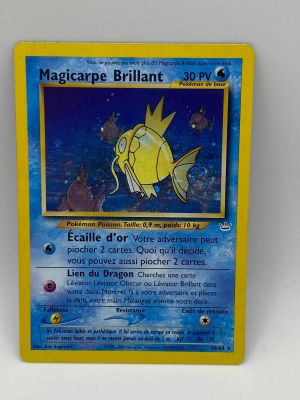 carte Pokémon sur laquelle figure l'image d'un poisson jaune