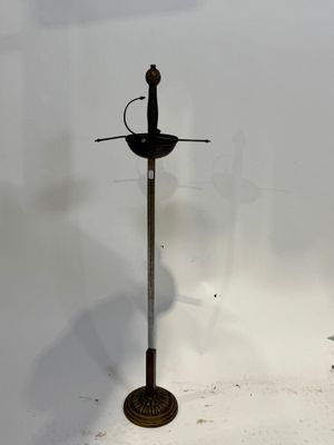 Rapière en métal et bronze sur socle circulaire formant cend… - Photo 1