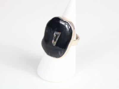 sterling silver ring with black agate and black onyx