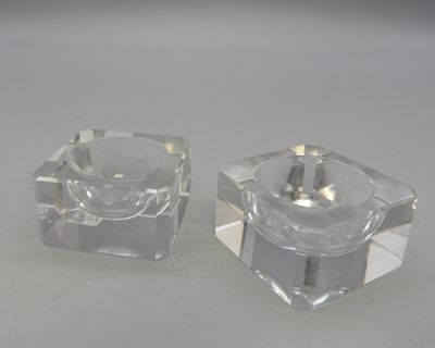 Attribué à Baccarat, paire de salières en cristal taillé , m…