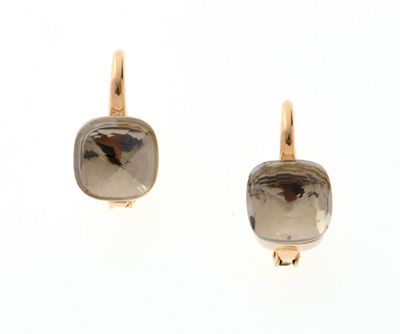 paire de boucles d'oreilles en quartz fumé serties de diamants taille rose, en or jaune 14 carats