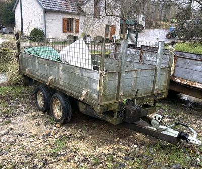 Remorque double essieu / benne hydraulique + carte grise - Photo 1