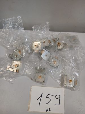 Lot de 15 serrures en applique avec pêne dormant, livrées av…