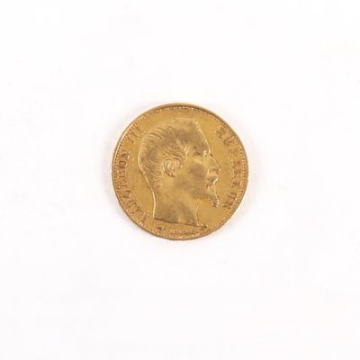 une pièce d'or portant un visage de femme