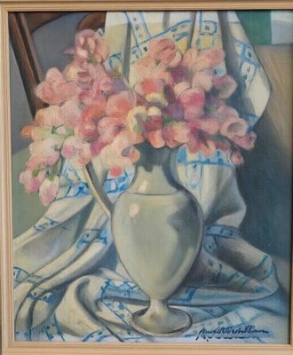 une peinture de fleurs roses dans un vase sur une table