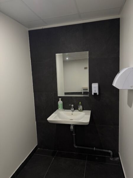 1 miroir biseauté REF. 24 VENTE SUR DESIGNATION SE TROUVANT A VILLEMOISSON SUR ORGE (91)
