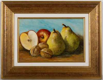 une peinture à l'huile représentant des poires, des pommes et des noix posées sur une table