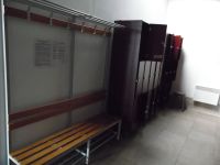 Lot de 3 vestiaires et 9 casiers et un banc