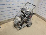 l'image d'une machine installée dans une pièce