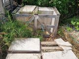 un tas de parpaings posé par terre