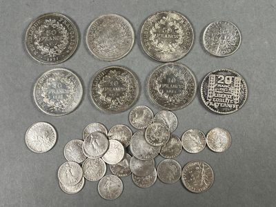 Lot de pièces de monnaies en argent : 50 frs Dupré (x 2), 20…