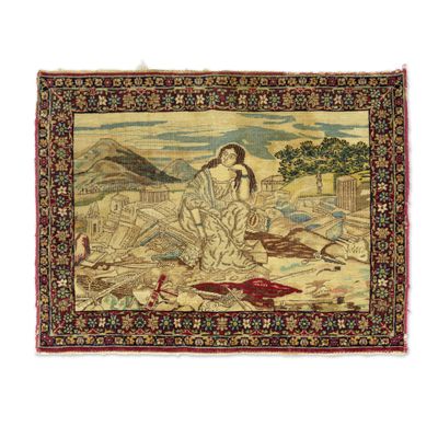 un tapis oriental représentant une femme assise par terre devant une montagne