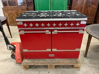 * Piano de cuisson FALCON rouge à six feux vifs et deux four…
