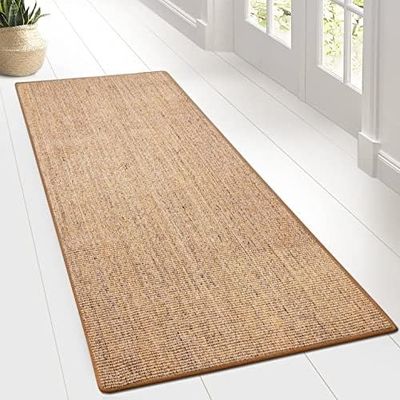 le tapis posé au sol est propre et prêt à être utilisé