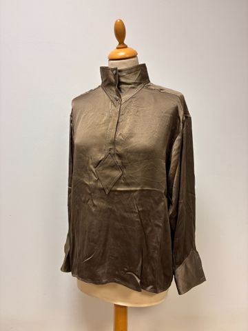 FENDI 365 : chemisier vert olive en soie taille 44 italien