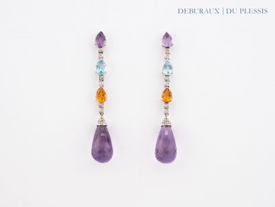 une paire de boucles d'oreilles en améthorate, citrine et citrine