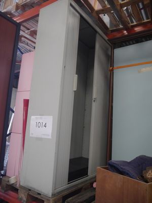 an image of a room that is being built