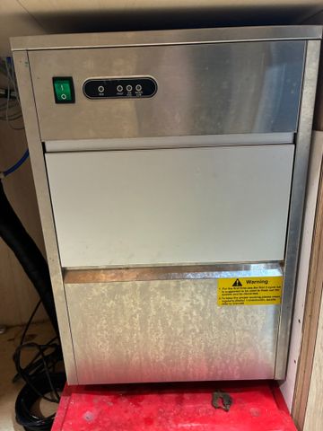 Machine à glaçons