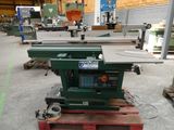 a machine that is sitting on a pallet in a warehouse