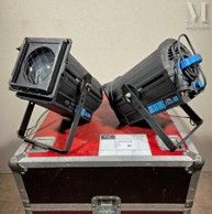 two lights that are on top of a case