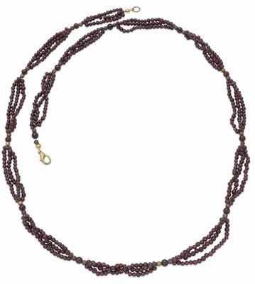 COLLIER EN PERLES DE GRENATS collier de perles de grenat