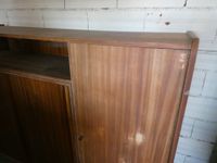 Buffet ouvrant à deux portes coulissantes et une porte à dro… (photo 2)