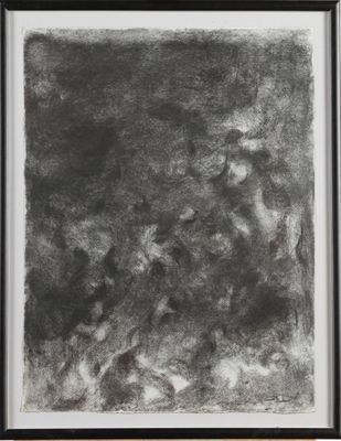 un dessin en noir et blanc représentant des nuages, dans un cadre noir